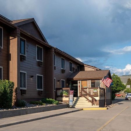 Super 8 By Wyndham Gardiner/Yellowstone Park Area Exteriér fotografie