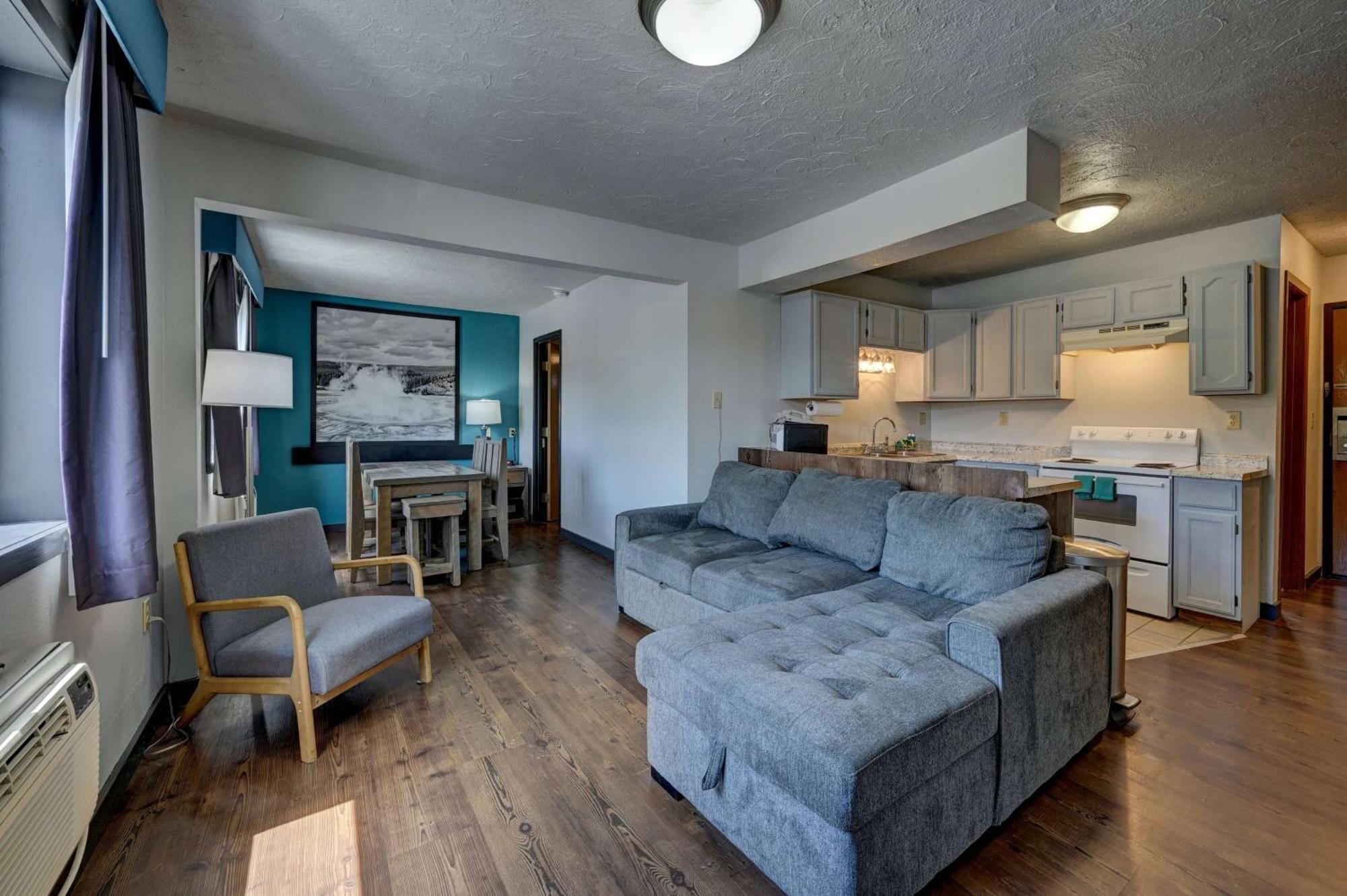 Super 8 By Wyndham Gardiner/Yellowstone Park Area Exteriér fotografie