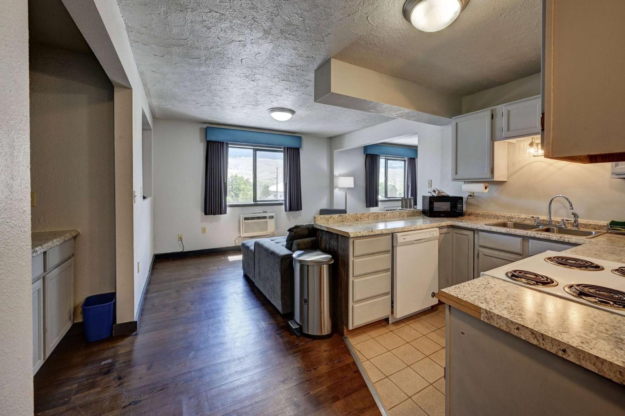 Super 8 By Wyndham Gardiner/Yellowstone Park Area Exteriér fotografie