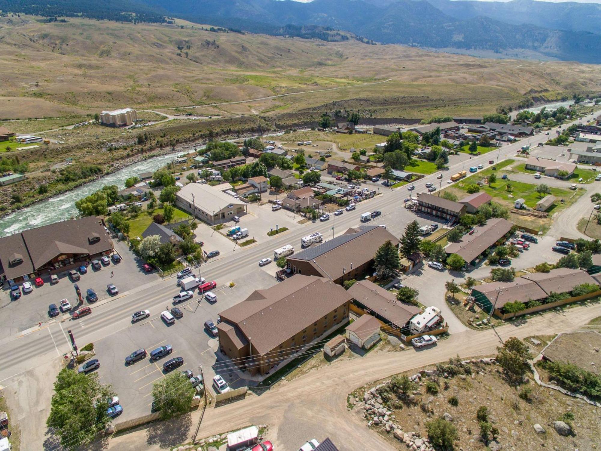 Super 8 By Wyndham Gardiner/Yellowstone Park Area Exteriér fotografie