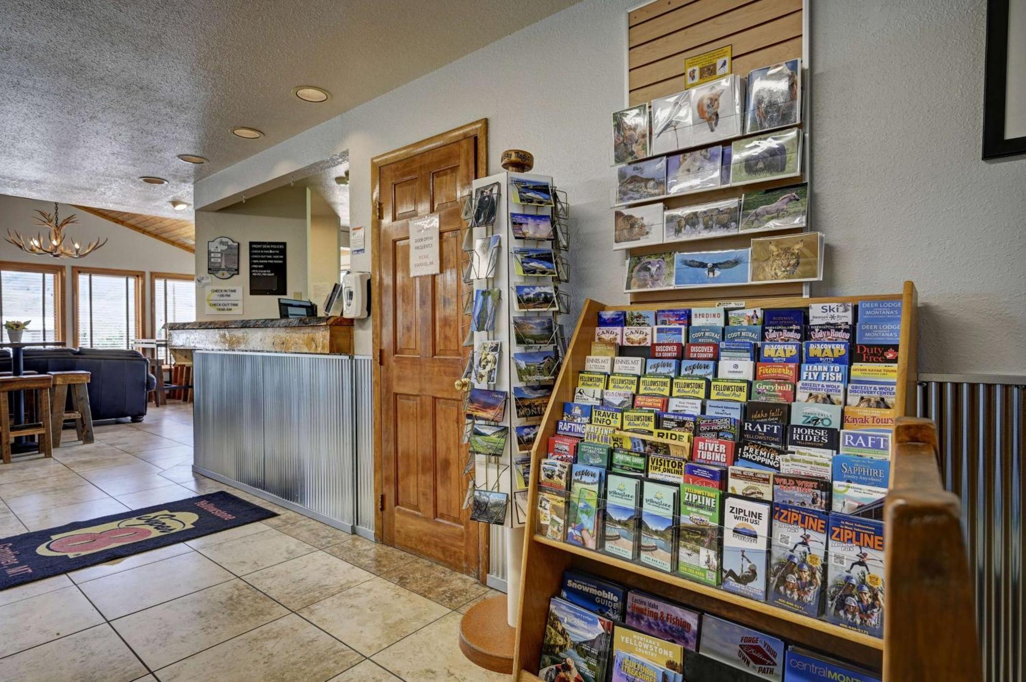 Super 8 By Wyndham Gardiner/Yellowstone Park Area Exteriér fotografie