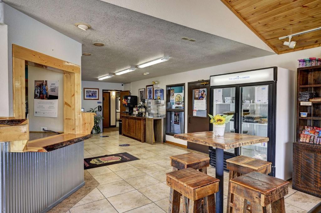 Super 8 By Wyndham Gardiner/Yellowstone Park Area Exteriér fotografie